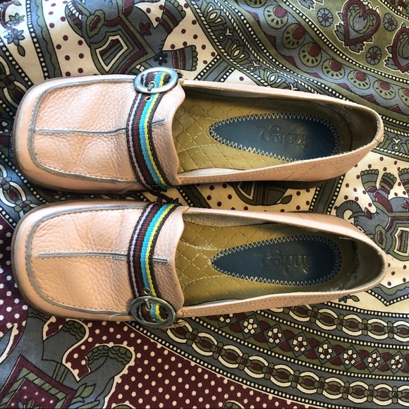 Clarks pink leather loafers - Picture 2 of 4